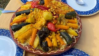 Couscous végétarien aux légumes [upl. by Marietta]