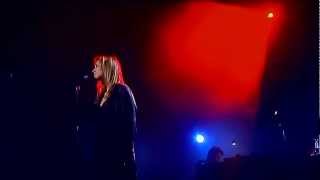 Lara Fabian  Je Suis Malade 2003 Live HDavi [upl. by Enymsaj]