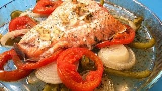 Salmón al horno Receta de pescado al horno [upl. by Ettie721]