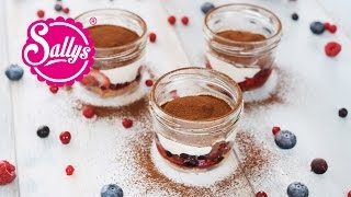 5 Minuten Tiramisu im Glas  sommerliches leichtes Tiramisu  Sallys Welt [upl. by Adriaens]