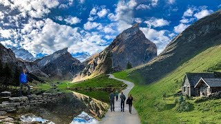 HIKING IN THE SWISS ALPS  MOST SCENIC HIKE EVER [upl. by Fidelia]