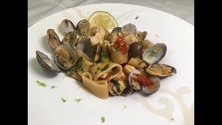 Paccheri con Pesce Spada e Vongole Veraci [upl. by Nosduh]