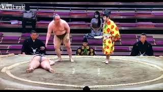 Sumo Wrestler dies during competition [upl. by Kired]