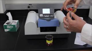 How to use a spectrophotometer Spectronic 200E [upl. by Niessuh]